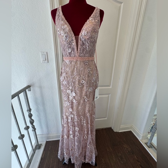 NWT Mac Duggal Sz 6 Floral Lace Embellished Rose Pink Gown 67481 ($698) - Picture 10 of 17